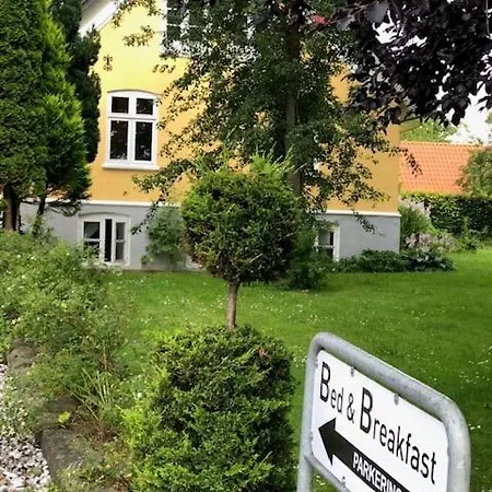 Alleso Gl. Sognefoged Gard Bed & Breakfast Odense