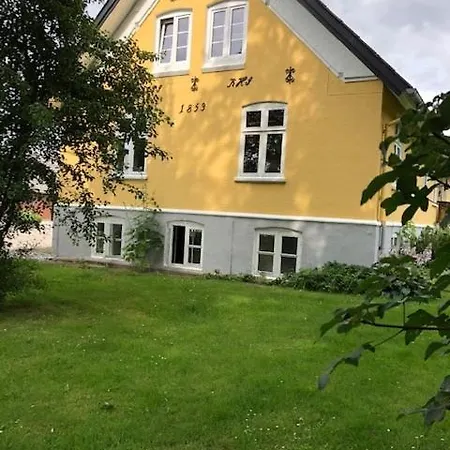 Bed & Breakfast Alleso Gl. Sognefoged Gard