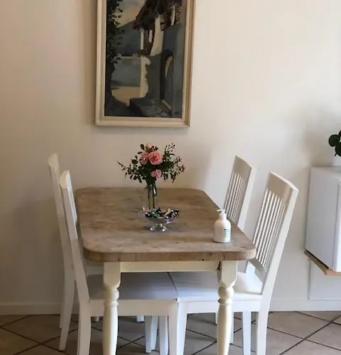 Alleso Gl. Sognefoged Gard Alojamento de Acomodação e Pequeno-almoço Odense